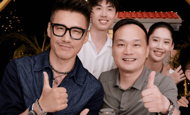 双榜登顶，胡兵珈珮专场刷新直播新纪录！